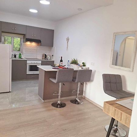 Charming Holiday Retreat Kato Paphos Apt 400M To The Beach Экстерьер фото