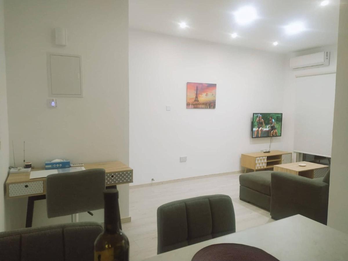 Charming Holiday Retreat Kato Paphos Apt 400M To The Beach Экстерьер фото