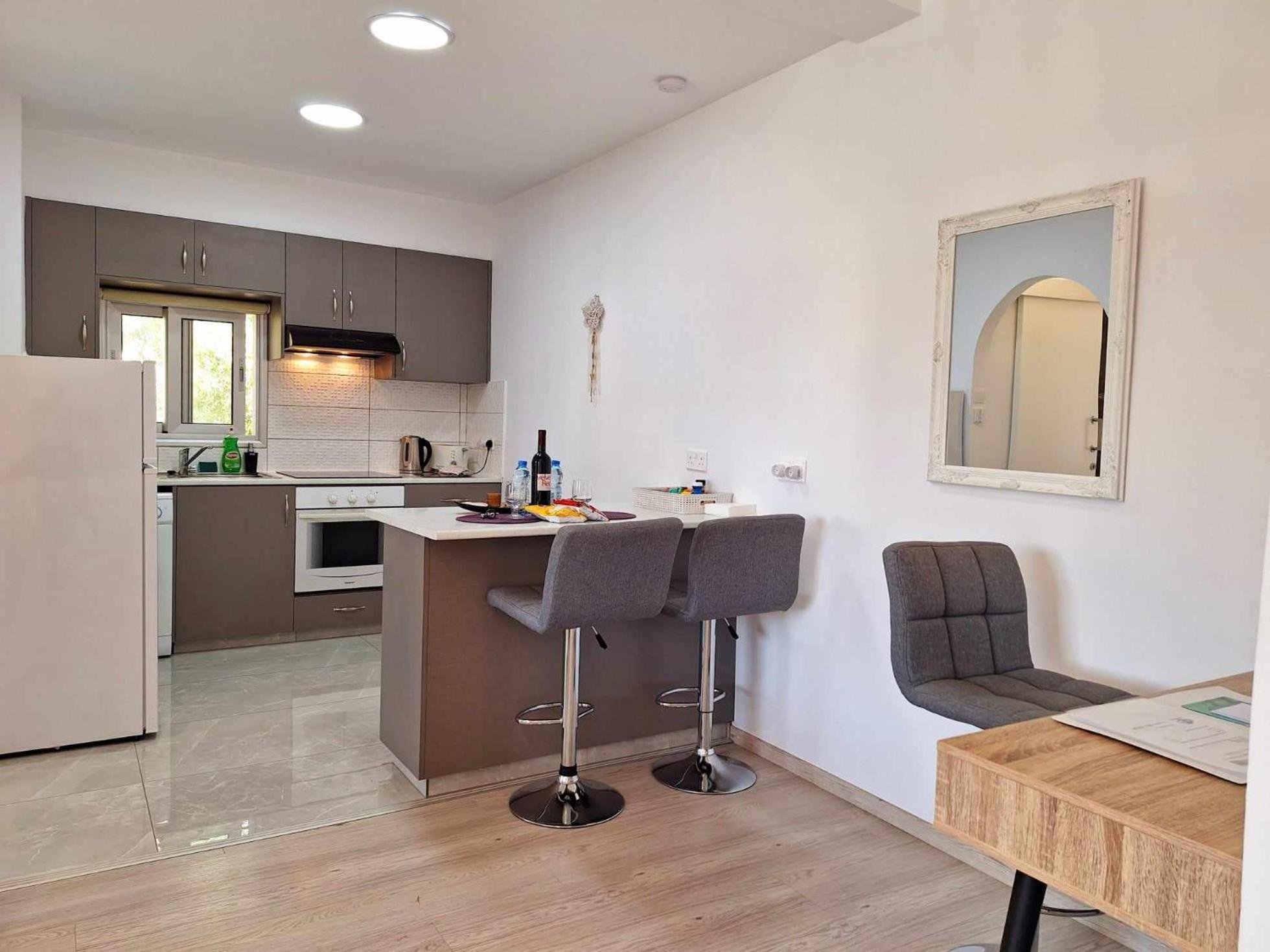 Charming Holiday Retreat Kato Paphos Apt 400M To The Beach Экстерьер фото
