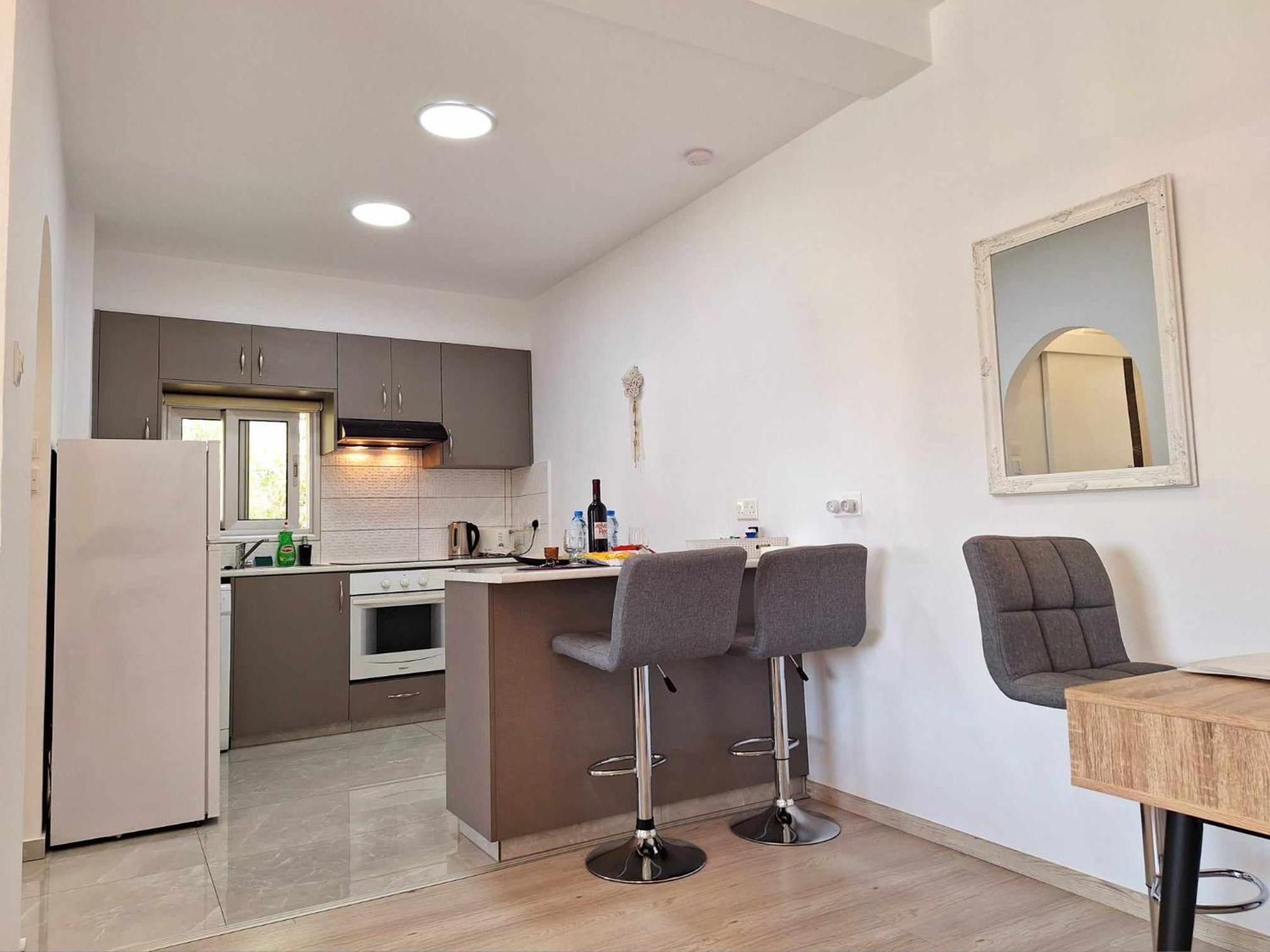 Charming Holiday Retreat Kato Paphos Apt 400M To The Beach Экстерьер фото